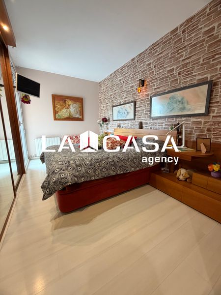 Foto 64c70a41-e53c-4cdf-bd5a-dae1e484e72d. Pis amb calefacció a Montigalà Badalona