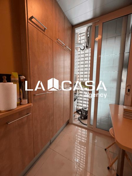 Foto b5e881fa-ff5b-4e7a-a59a-8de00ebcfa82. Pis amb calefacció a Montigalà Badalona