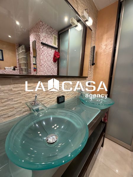 Foto bd182c63-43e8-49a5-b1c5-3ca6345ce91f. Pis amb calefacció a Montigalà Badalona