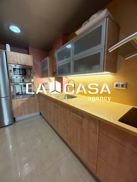 Foto d96bef3d-09fa-4660-ad63-299182c3ffbb. Pis amb calefacció a Montigalà Badalona