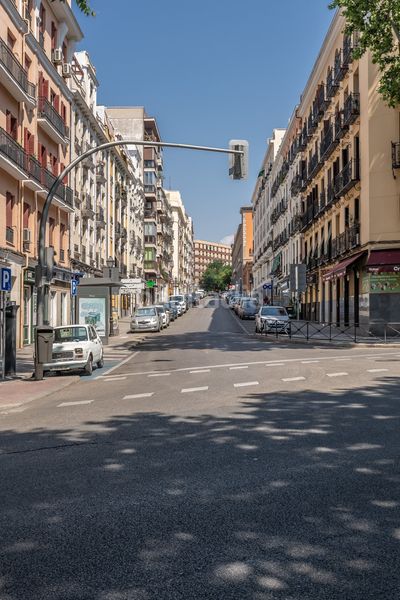 Foto 227d60d7-3034-4e70-b442-ba446028569c. Piso en Palos de Moguer Madrid