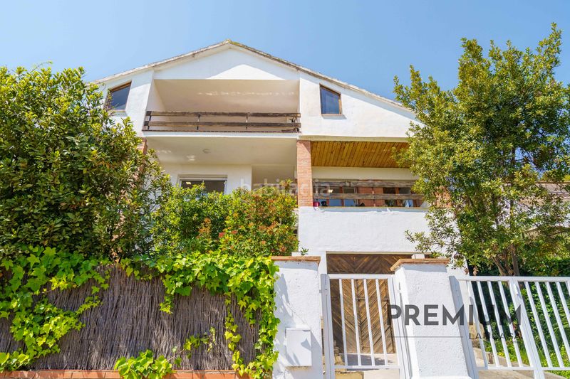 Foto e630ffa9-c30b-469e-a80f-f9bf7dd3d737. Casa amb calefacció aparcament piscina a Montmar Castelldefels