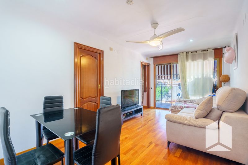 Foto 2432e168-9c42-42d6-b307-f67251851fc4. Pis a Centre Castelldefels