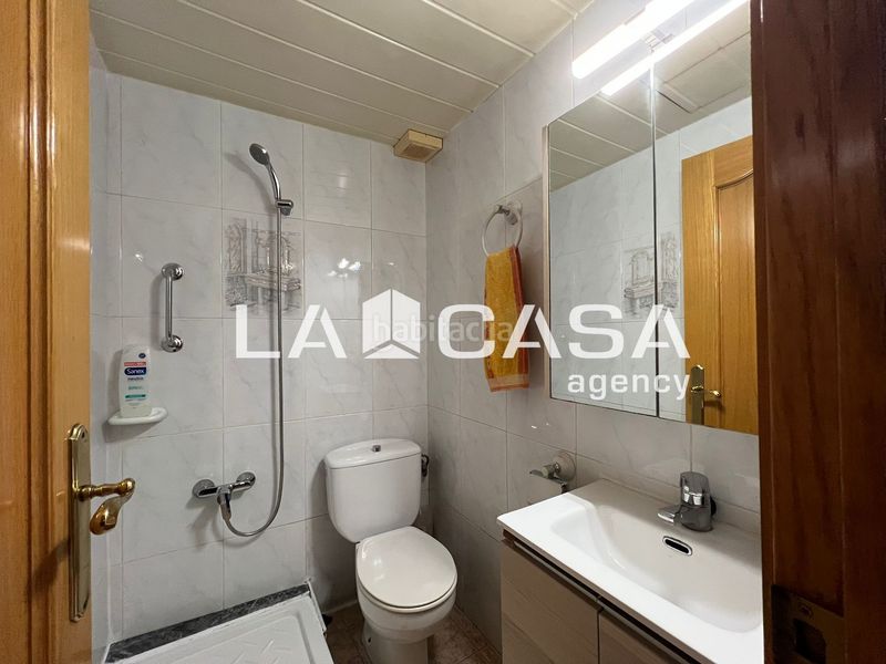 Foto 918d9039-b132-468a-822b-f0636d4f1f61. Pis a Roquetes Barcelona