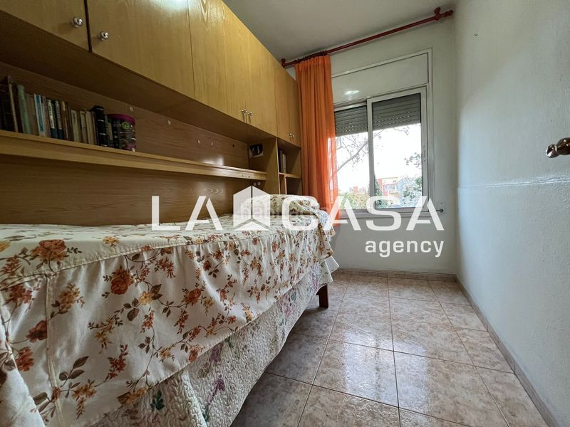 Foto da925da4-6932-49fc-9e44-dd8d2cbd4004. Pis a Roquetes Barcelona