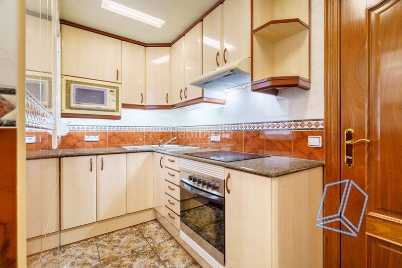 Foto 34600244-b2de-4db2-993a-a944f04283c9. Pis a Les Planes Sant Joan Despí