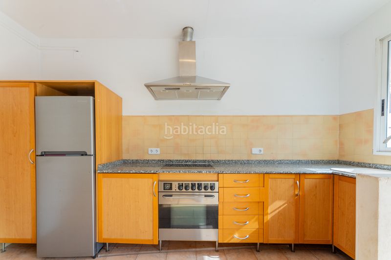 Foto 42a32e40-2ecf-4ee5-93ea-8567ba61be4c. Pis a La Petxina Valencia