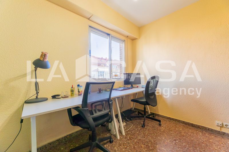 Foto 5ad5197a-d5d5-4e43-9816-15a312d61b48. Pis a Tormos Valencia