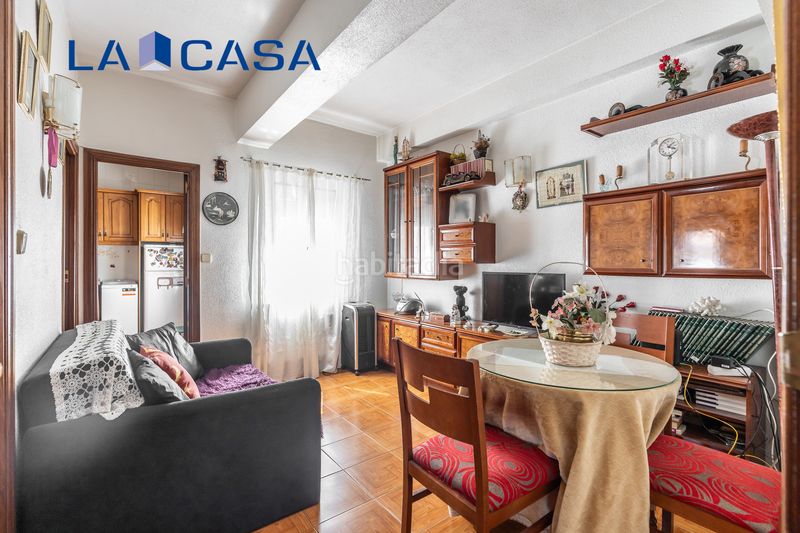 Foto f0689ccc-c62a-40df-87f0-fe2dc22f8cb4. Ático en Acacias Madrid