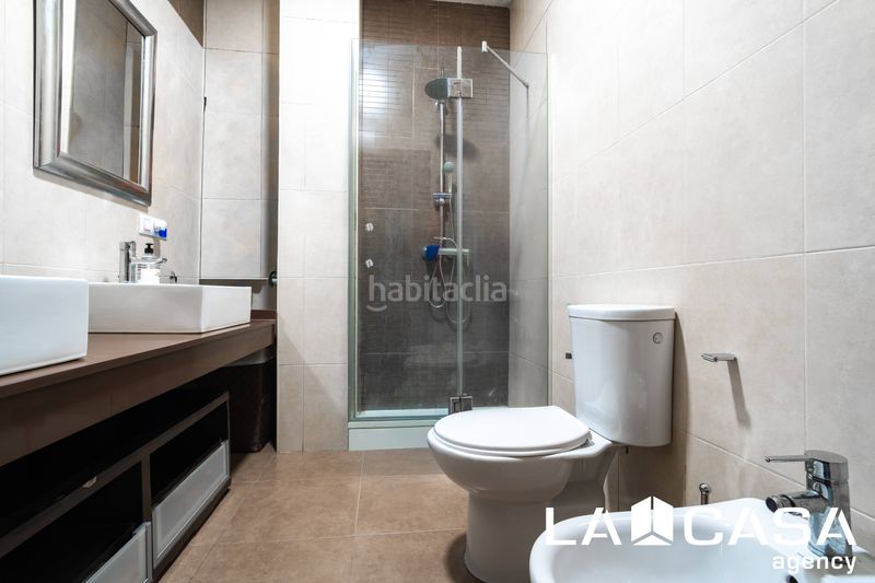 Foto fcba7b04-e534-44a8-b2d1-91a19b5344a8. Casa a Centro - Doña Mercedes Dos Hermanas