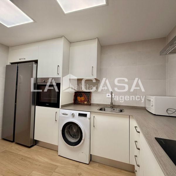 Foto 4f46c298-99cf-4fbc-a954-712a388bdecb. Piso en Cruz Roja Sevilla