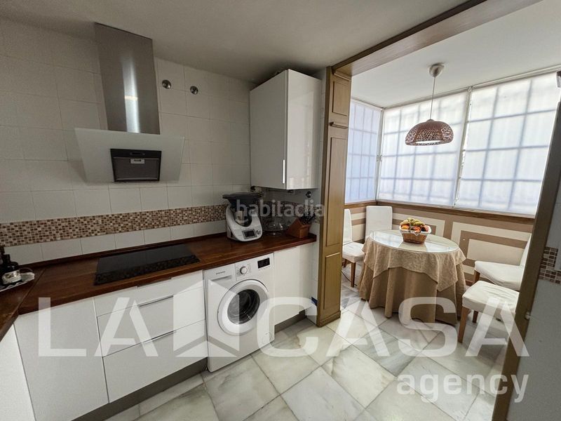 Foto 6f6a32e2-797a-46da-8056-ae26456fb5eb. Casa aparellada amb calefacció piscina a Condequinto Montequinto