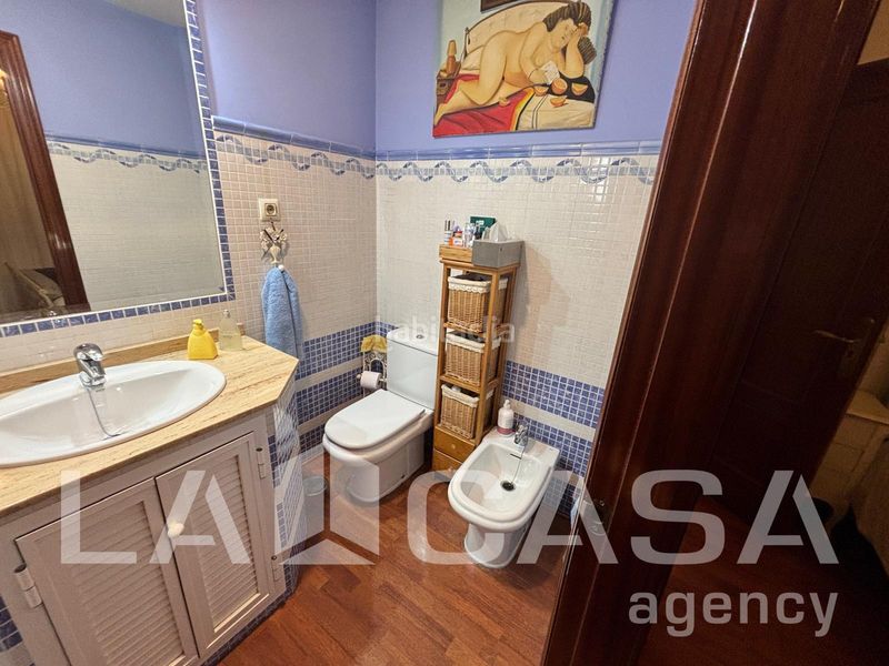Foto 8a93256b-a26f-4e26-ad00-17251e677191. Casa aparellada amb calefacció piscina a Condequinto Montequinto