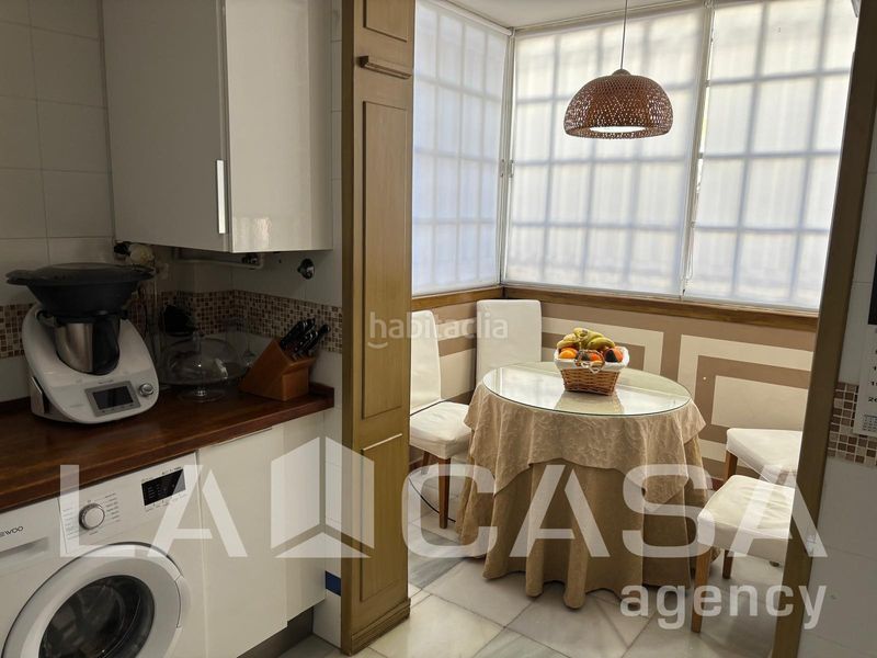 Foto 92b88cda-52b8-4040-8625-9e2f191ef66c. Casa aparellada amb calefacció piscina a Condequinto Montequinto