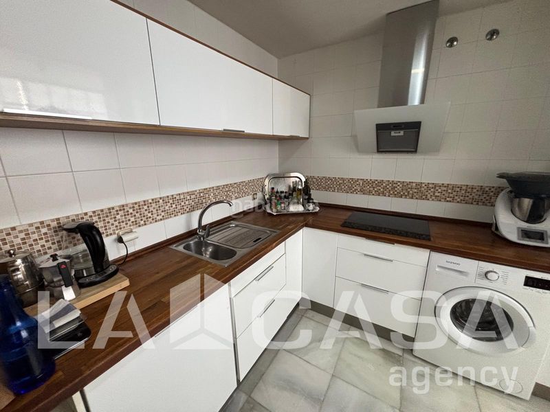 Foto 9a70c453-2873-40f9-adb5-7aa301881658. Casa aparellada amb calefacció piscina a Condequinto Montequinto