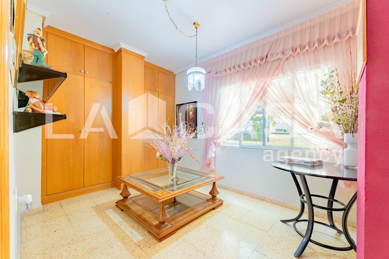 Foto 4fb9a984-b8bd-4a4f-bb9d-1174d6f02a99. Pis a Ciutat Jardí Valencia
