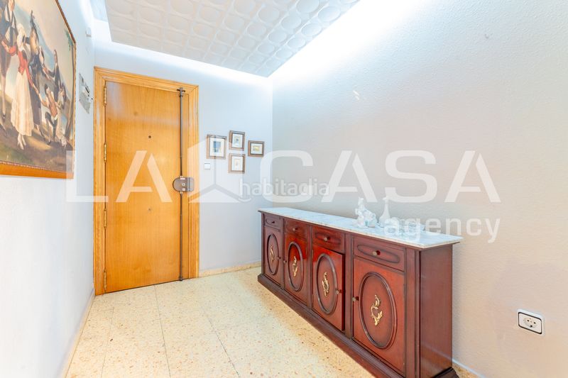 Foto d0dfa814-2851-408b-ad7e-db25f4a78d47. Pis a Ciutat Jardí Valencia