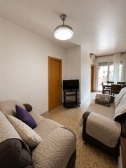 Etagenwohnung in La Marina del Port