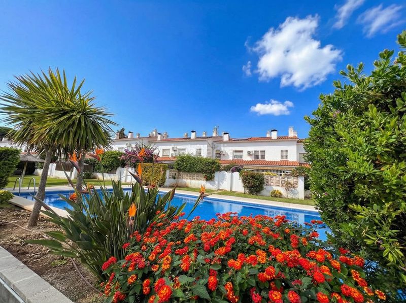 Foto f60a034c-1f06-4223-b162-434d3858168f. Casa adossada a Bellamar Castelldefels