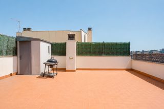 Penthouse in Sant Adrià Nord