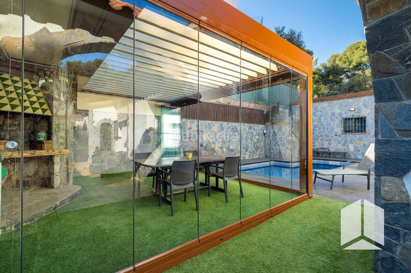 Foto a4671372-b841-4994-989a-d942b32f224b. Casa amb aparcament a Bellamar Castelldefels