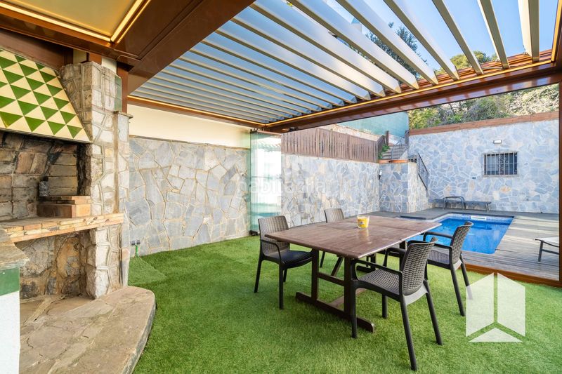 Foto cf0f9b95-02f0-4236-b91e-8a6754ad22b7. Casa amb aparcament a Bellamar Castelldefels