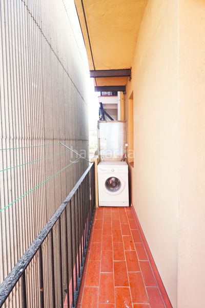 Foto 05643cdf-8cd2-4074-8ec0-9410148a4235. Pis a Sants Barcelona