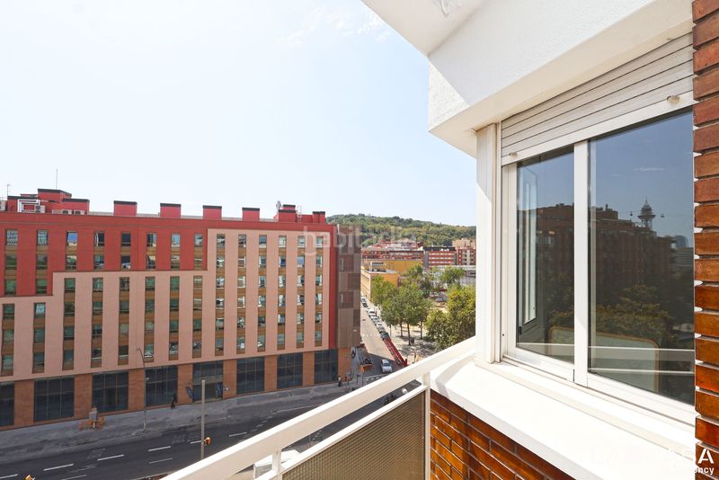 Foto 9fd4e800-ae3b-4b06-a19a-4382a4e7044a. Pis a Raval Barcelona