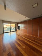Rent Loft in Matadepera. Excelente loft en el centro de matadepera con magnificas vistas.