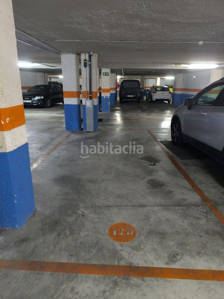 Foto d8627062-536d-4c3a-b4ac-fd1710d8a2fc. Aparcament cotxe a Nou Benicalap Valencia