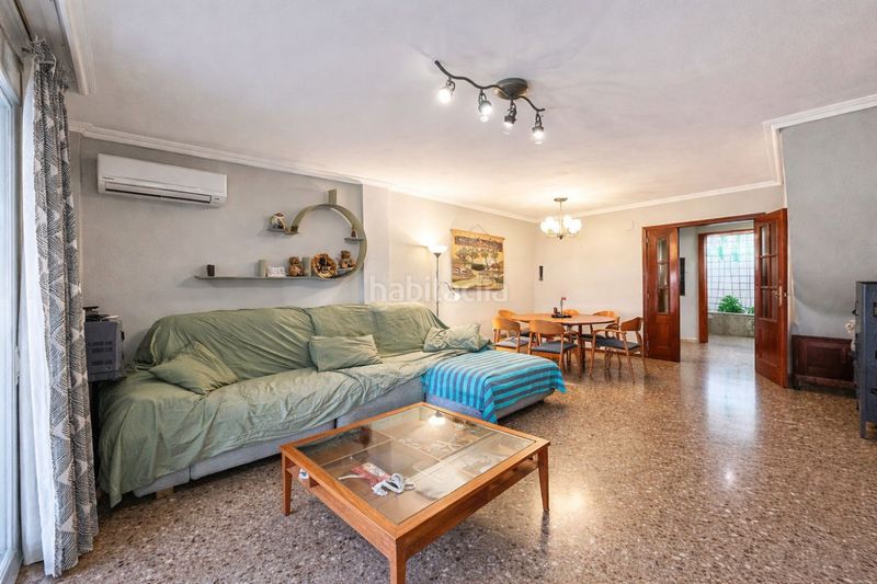 Foto b5c3ab39-c574-4599-9e00-1309ad41116b. Duplex con parcheggio in Aldaia