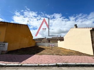 Residential Plot in Calle migueláñez 54. ¡¡oportunidad!! - terreno urbano en venta en nava de la asuncion