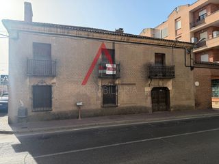 Bauernhof  Calle tenazas. Caseron historia en venta en nava de la asuncion