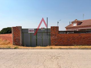 Wohngrundstück in Camino del río 25. ¡oportunidad! terreno urbano en nava de la asunción