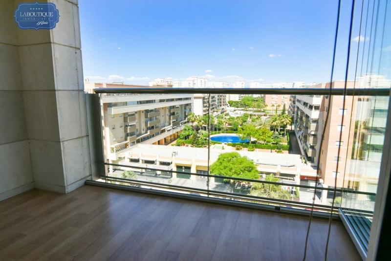 Foto 7fcea7be-2ae5-469d-9cf5-49e5d829f8e5. Appartement avec chauffage parking dans Paseo Marítimo Oeste - Pacífico Málaga