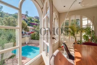 Casa  Avinguda la miranda. Casa unifamiliar con gran jardín y piscina en la zona de colegio