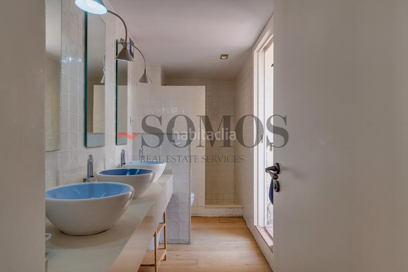 Foto 0723fe9b-5312-4627-9548-59e0af2e6921. Casa con riscaldamento parcheggio piscina in La Miranda Esplugues de Llobregat