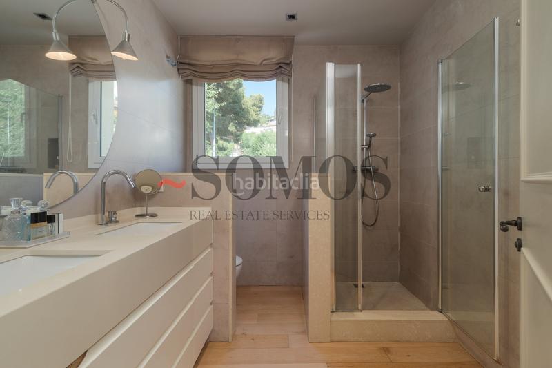 Foto 0990ee4c-5ecb-4e2e-9698-5567be439a45. Casa con riscaldamento parcheggio piscina in La Miranda Esplugues de Llobregat