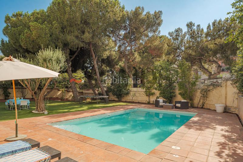 Foto 5fc199e8-5bb0-419f-bba9-e750759d417c. Casa con riscaldamento parcheggio piscina in La Miranda Esplugues de Llobregat