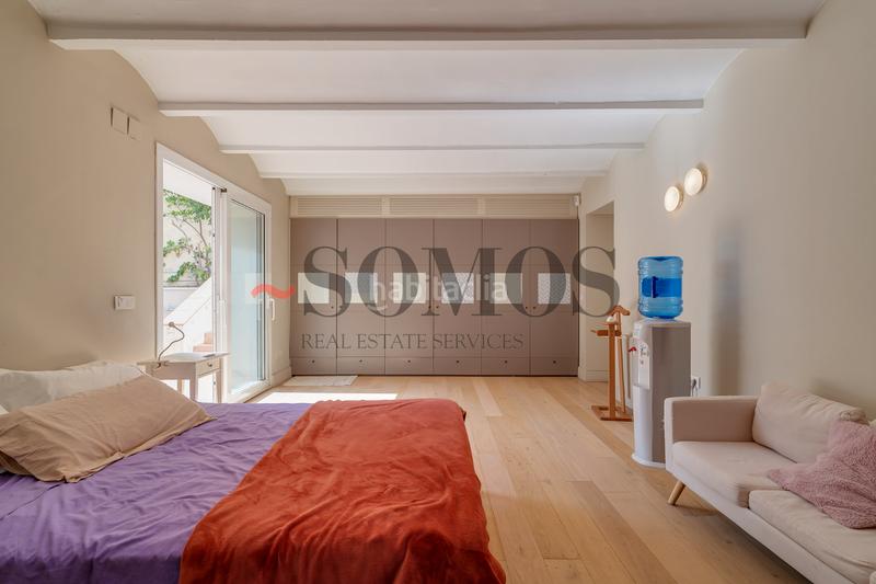 Foto 9350e3be-ae42-4aa5-8346-7d856c4b94ab. Casa con riscaldamento parcheggio piscina in La Miranda Esplugues de Llobregat