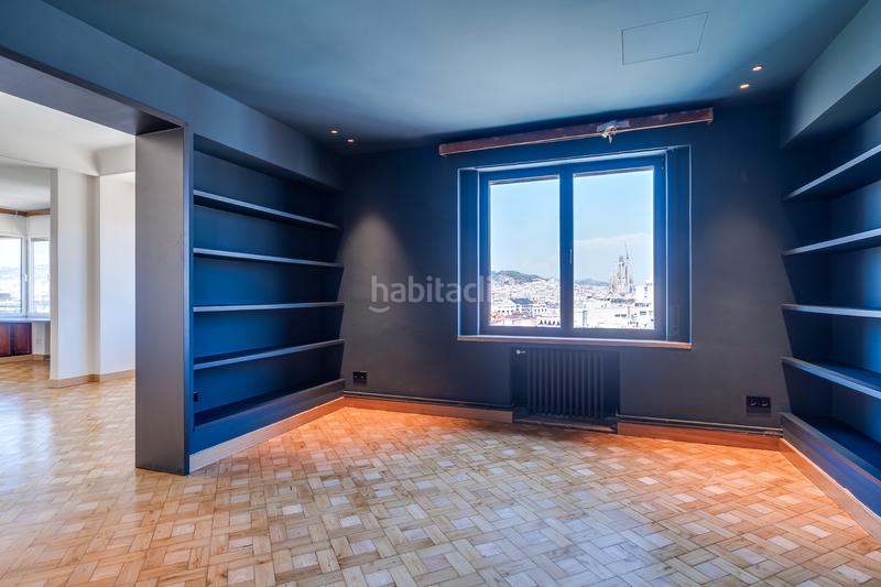 Foto 569a7d74-a4e3-4493-aabd-d6d019d128b0. Alquiler piso alquiler de piso en calle de les jonqueres en Barcelona