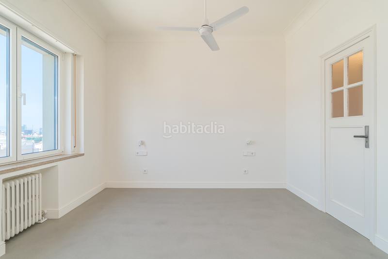 Foto bfdd40d8-6bba-4c15-8d5b-c468bc9c6ccf. Alquiler piso alquiler de piso en calle de les jonqueres en Barcelona