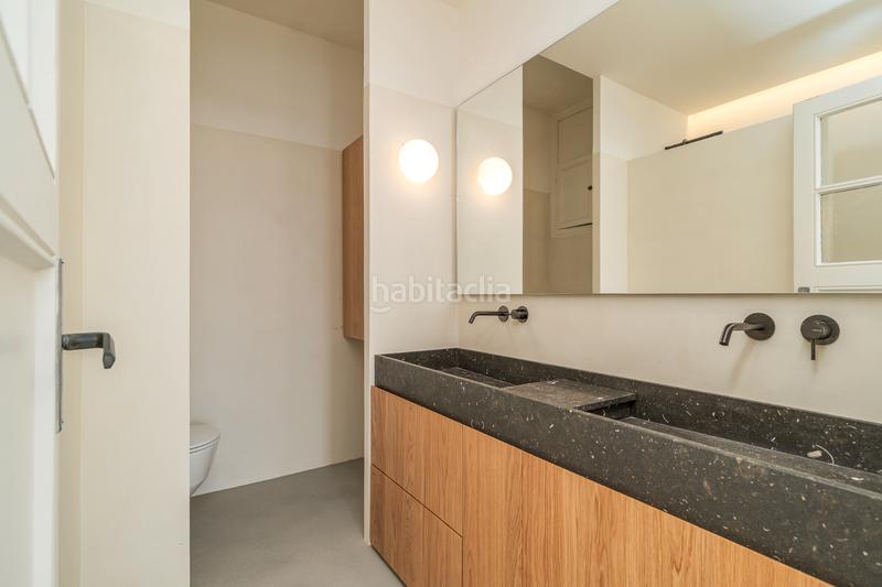 Foto 86f3a97f-c1a1-4af0-9d11-40d0309f73d3. Rent flat with fireplace heating in St. Pere - Sta. Caterina - El Born Barcelona