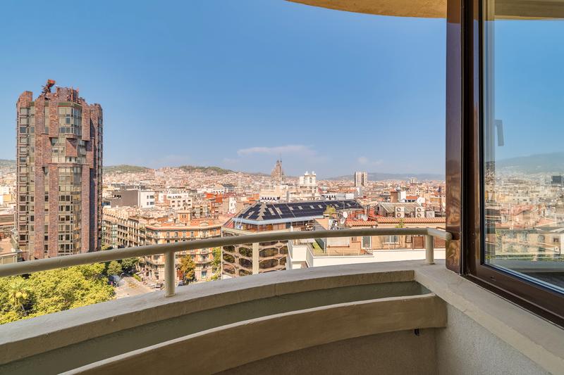 Foto cee9e9dc-5647-4b4a-bc3a-57af819bcbb1. Rent flat with fireplace heating in St. Pere - Sta. Caterina - El Born Barcelona
