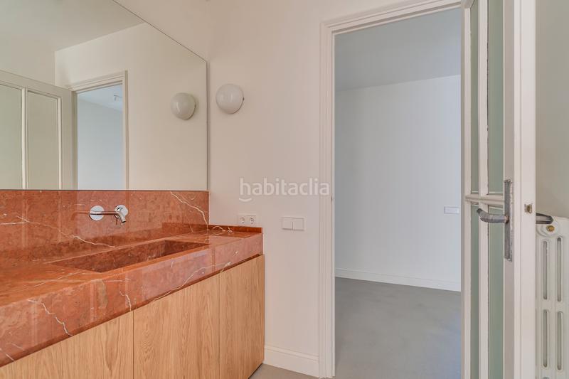 Foto dc4221ac-bffc-4ad7-9e3e-593d633d7b41. Rent flat with fireplace heating in St. Pere - Sta. Caterina - El Born Barcelona