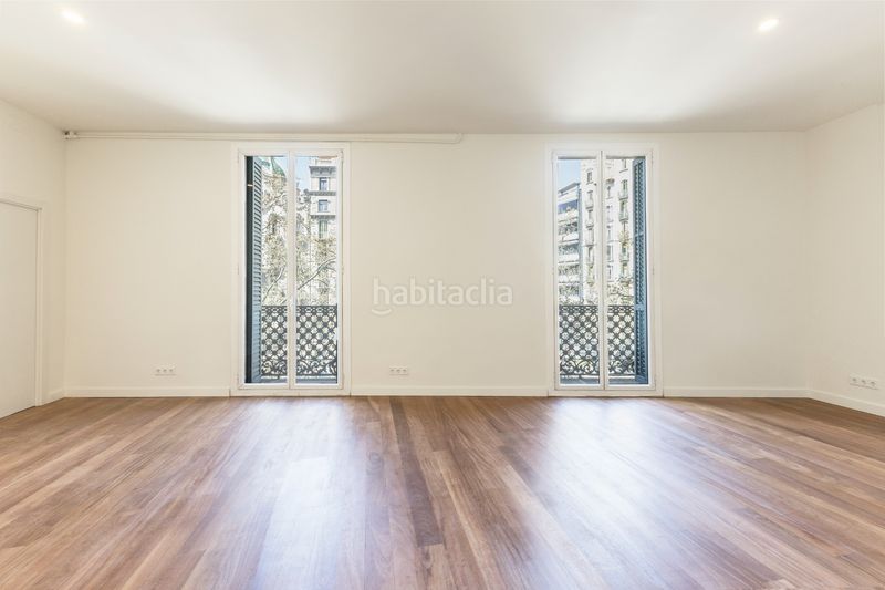 Foto ad1903e5-4dd0-4fb2-b084-cd96cf3f4351. Pis amb calefacció a Dreta de l´Eixample Barcelona