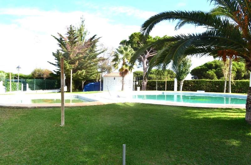 Foto ac7591de-ab62-4bda-9220-e51a2a0ccfdc. Maison jumelée avec chauffage piscine dans San Andrés Golf Chiclana de la Frontera
