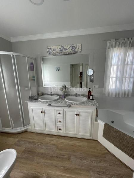 Foto 20fb03f1-7bd2-4fcd-b4f2-20cdf58ba71c. Xalet amb calefacció aparcament piscina a Sancti Pietri Chiclana de la Frontera