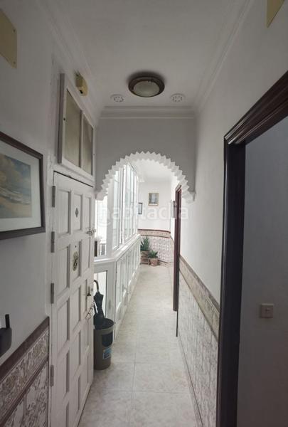 Foto d0862f10-ebb0-4753-9870-95a9cef3433b. Piso amplio piso para entrar a vivir a un paso de la catedral en Cádiz