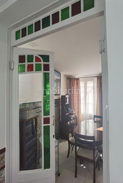 Foto f962e9d7-eede-4ab8-b513-af690e4bd96f. Piso amplio piso para entrar a vivir a un paso de la catedral en Cádiz